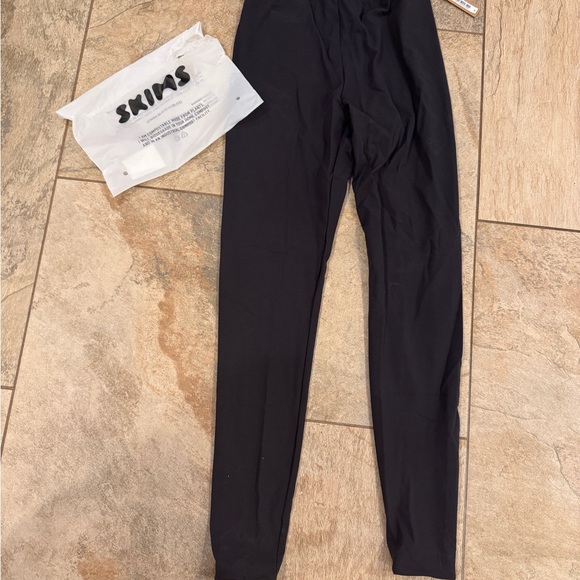 Skims Fits Everybody Leggings XS - Picture 2 of 3